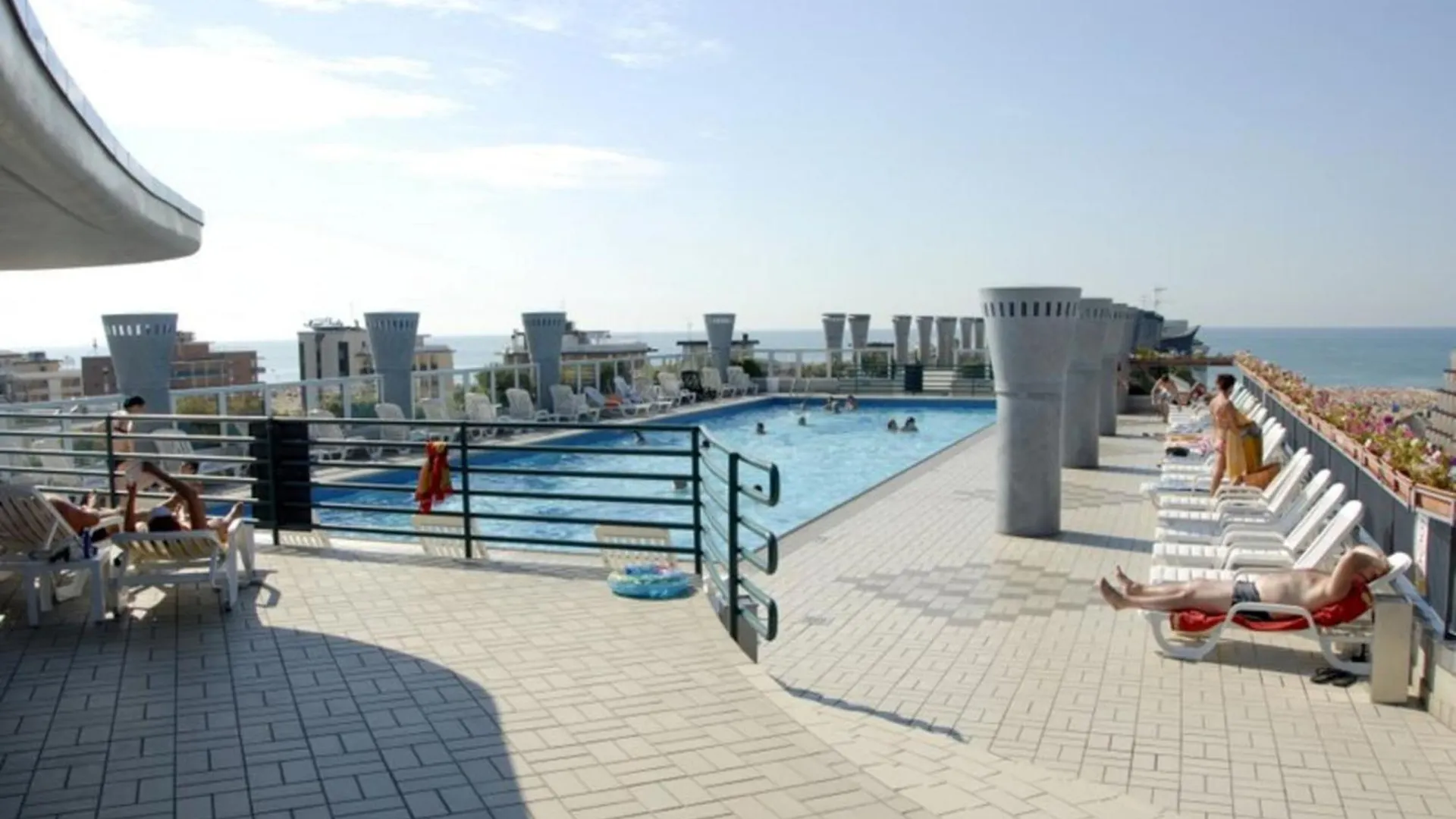 Stunning Residence Only 100M From The Beach Bibione Lägenhet